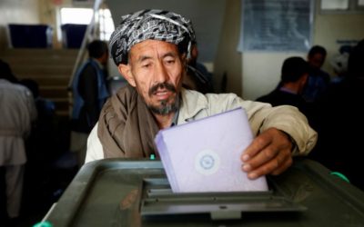 La Comisión Electoral de Afganistán anuncia los resultados de los comicios parlamentarios de Kabul.